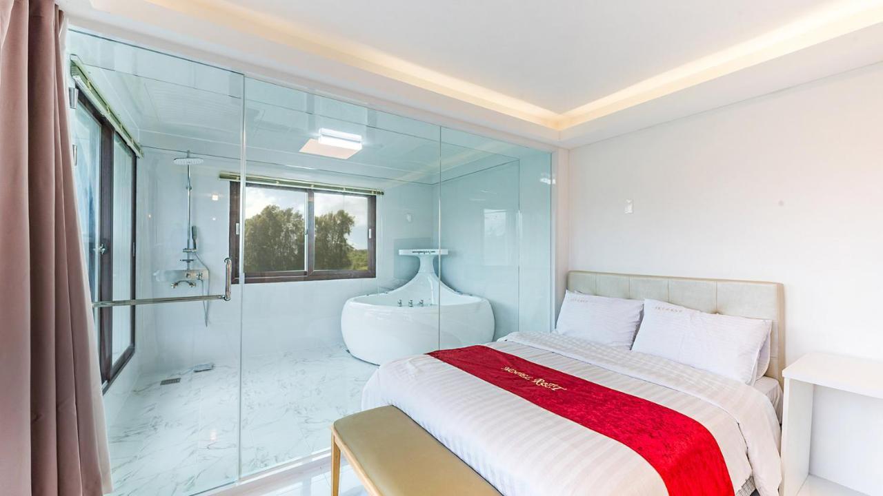 Castle Pool Resort Jeju Bagian luar foto