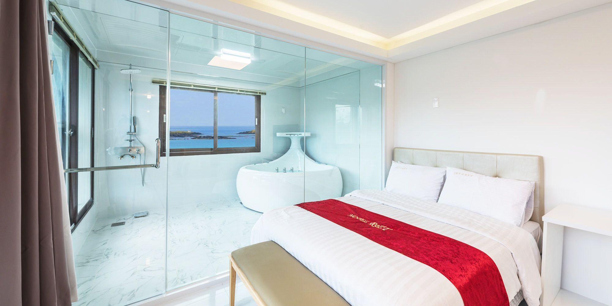 Castle Pool Resort Jeju Bagian luar foto
